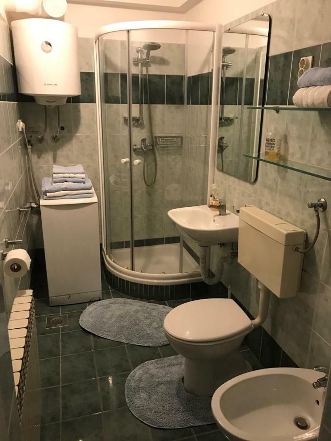 Deluxe Apartment Dora With A Private Parking, Terrace And See View غييكا المظهر الخارجي الصورة