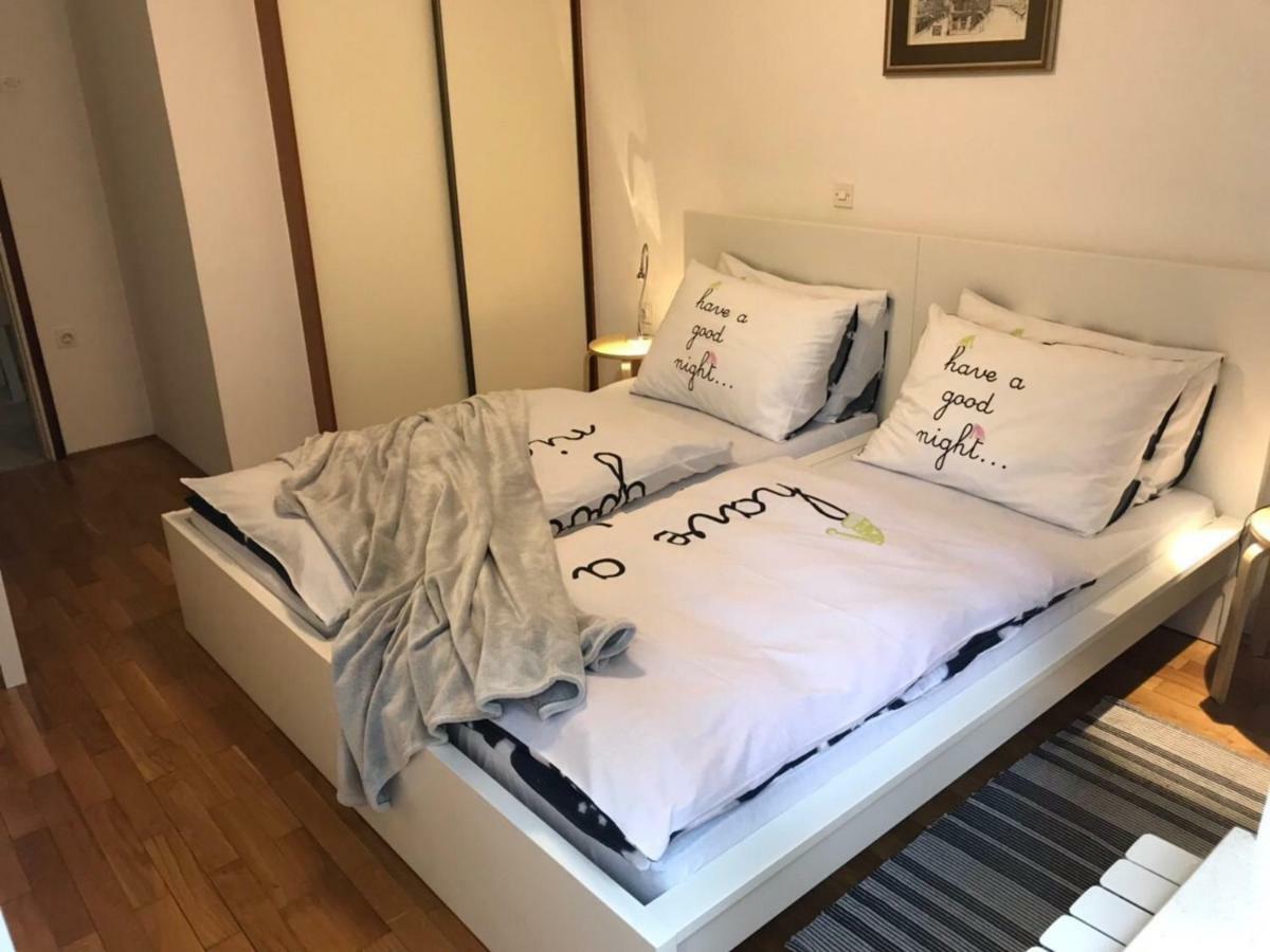 Deluxe Apartment Dora With A Private Parking, Terrace And See View غييكا المظهر الخارجي الصورة